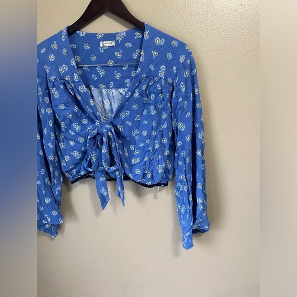 Free People Intimately Floral Bell Sleeve Tie Front Crop Top - Picture 4 of 7